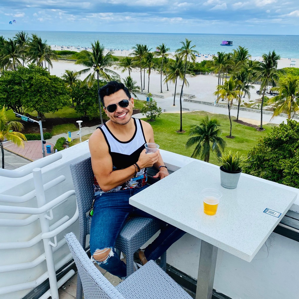 Meet your Posher, Juan